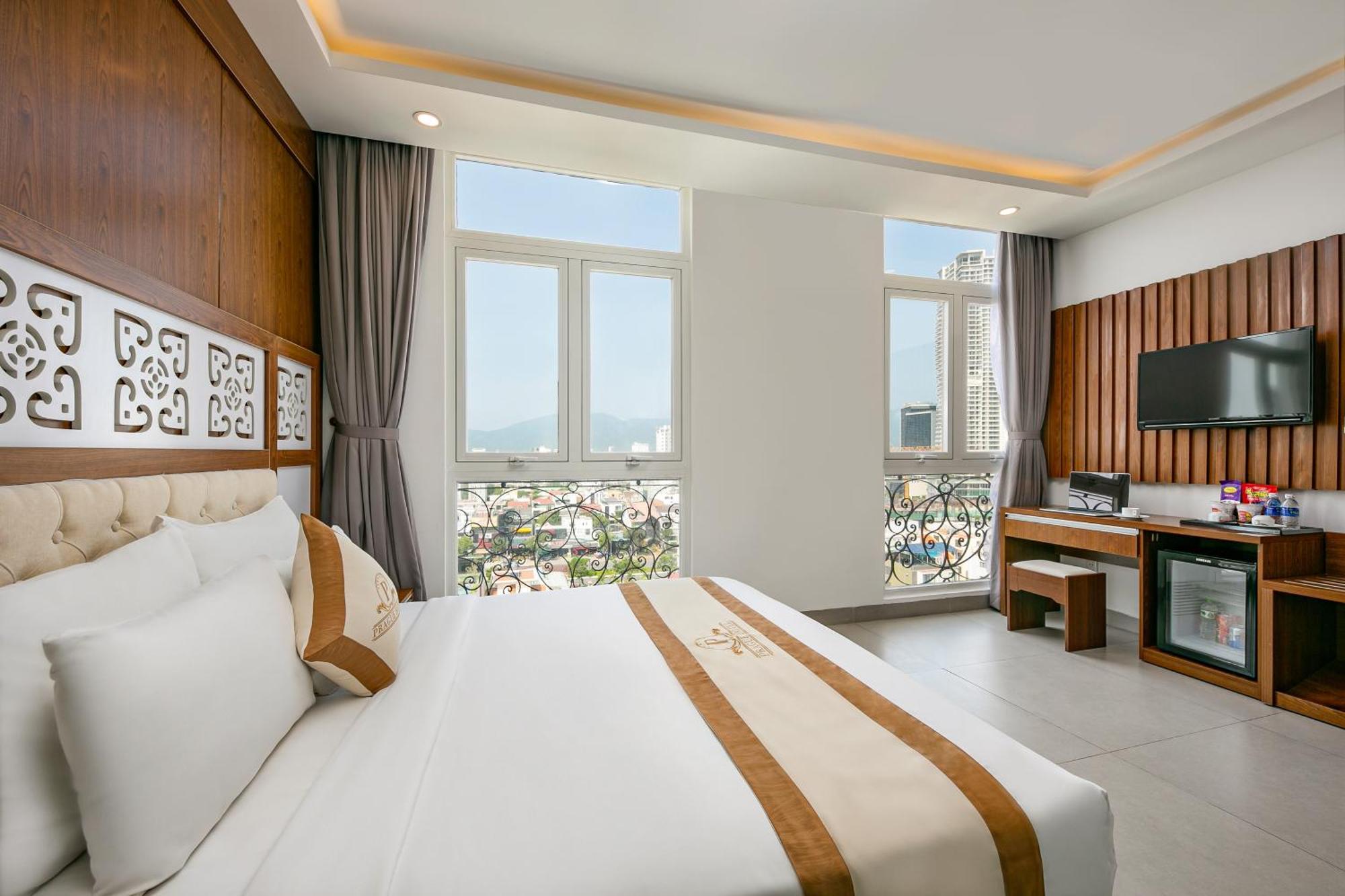Prague Da Nang Beach Hotel Esterno foto