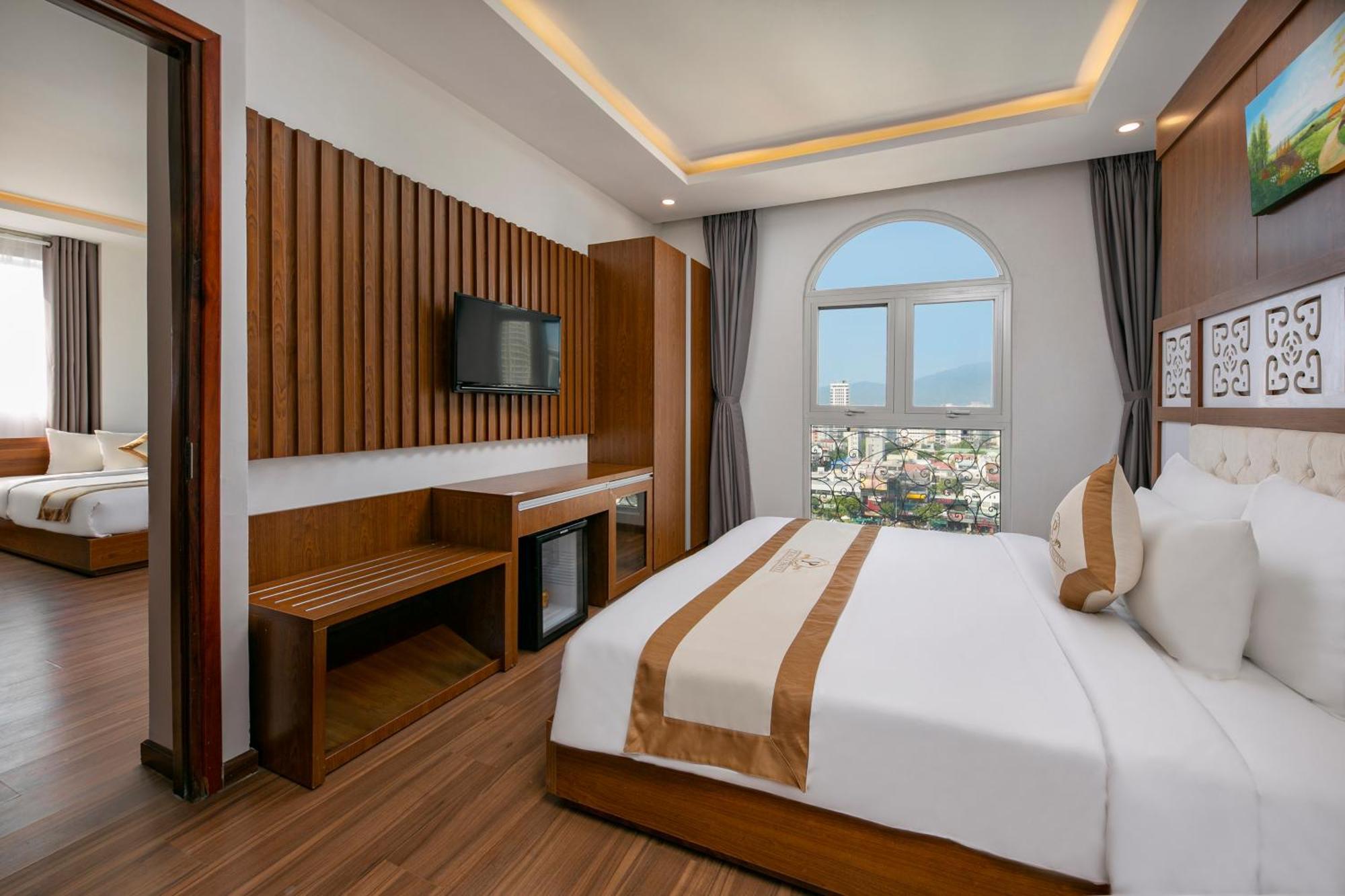 Prague Da Nang Beach Hotel Esterno foto