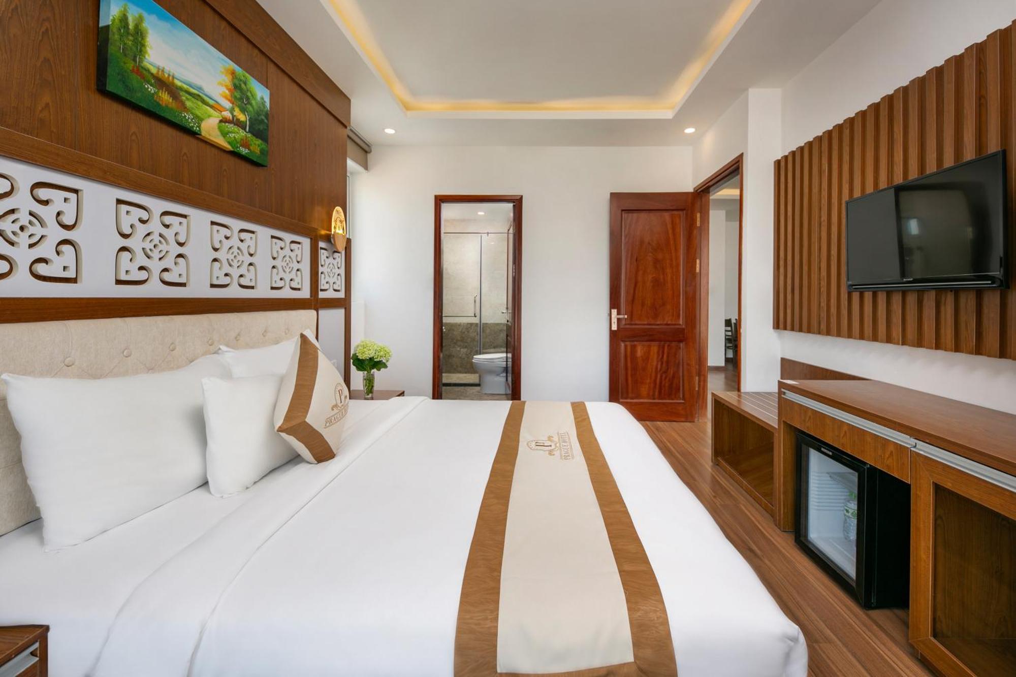 Prague Da Nang Beach Hotel Esterno foto